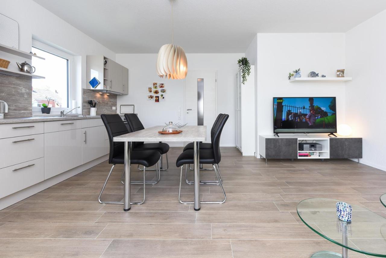 Ferienwohnung Himmelblau Esens Exterior foto